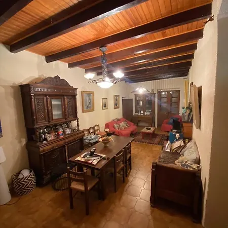 Semesterbostad La Maison De Nanna Poggiolo (Corsica)